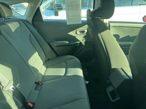 Certified 2025 Kia K4 LXS image 6