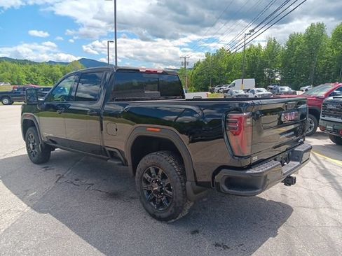 New 2026 GMC Sierra 2500 AT4 AWD/4WD image 25