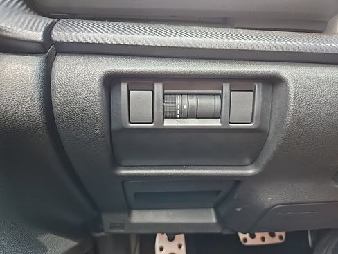 Used 2025 Subaru Crosstrek 2.5i Sport AWD/4WD image 42