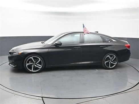 Used 2021 Honda Accord Sport image 2