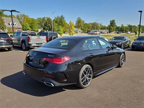 Used 2024 Mercedes-Benz C 300 4MATIC Sedan image 3
