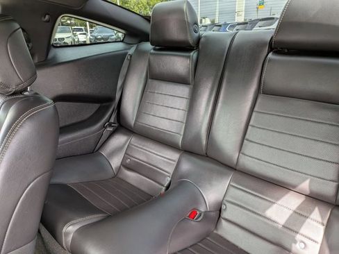 Used 2014 Ford Mustang GT Premium image 11