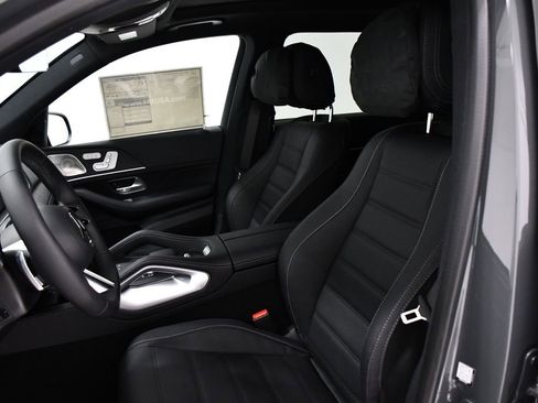 New 2026 Mercedes-Benz GLS 450 4MATIC image 16