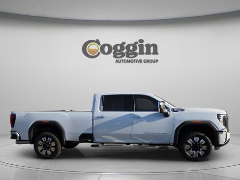 New 2026 GMC Sierra 3500 Denali image 6