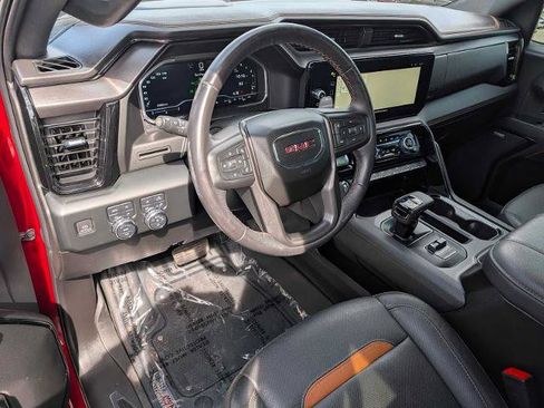 Used 2023 GMC Sierra 1500 AT4 w/ AT4 Preferred Package AWD/4WD image 2