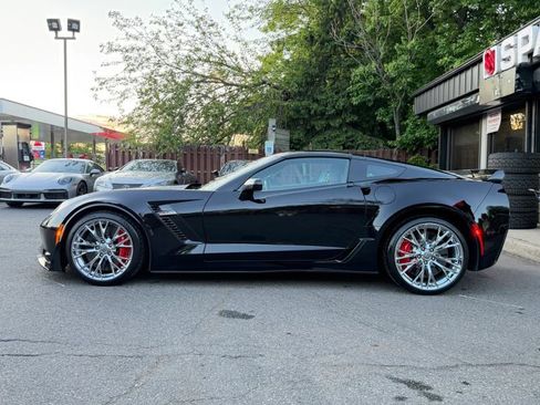 Used 2016 Chevrolet Corvette Z06 w/ 3LZ Preferred Equipment Group RWD image 9