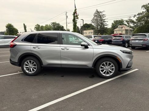 Used 2024 Honda CR-V EX image 6