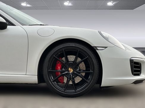 Used 2018 Porsche 911 Carrera S image 33