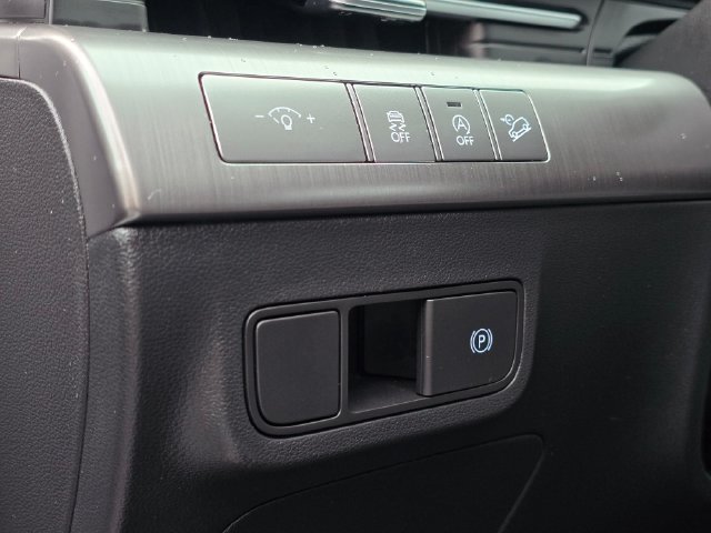 Certified 2026 Hyundai Kona SE AWD/4WD image 23