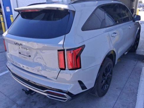 Used 2022 Kia Sorento SX image 4