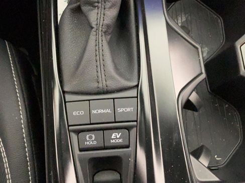 Used 2026 Toyota Camry SE w/ Convenience Package FWD image 15