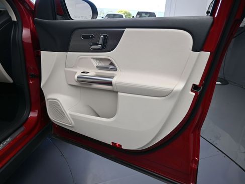 Used 2022 Mercedes-Benz GLA 250 image 48