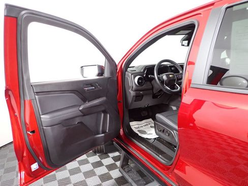 Used 2024 Chevrolet Colorado LT w/ LT Convenience Package III AWD/4WD image 21