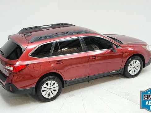 Used 2018 Subaru Outback 2.5i Premium image 17