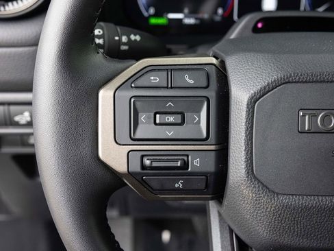 Used 2025 Toyota Land Cruiser w/ Premium Package image 29