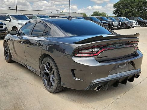 Used 2022 Dodge Charger R/T w/ Blacktop Package RWD image 2