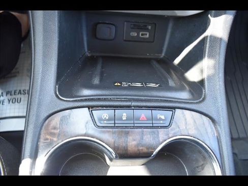 Used 2022 GMC Acadia Denali w/ Denali Ultimate Package image 19