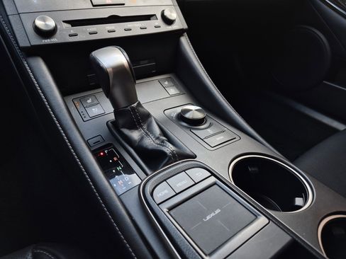 Used 2015 Lexus RC 350 AWD w/ Navigation System Package image 16