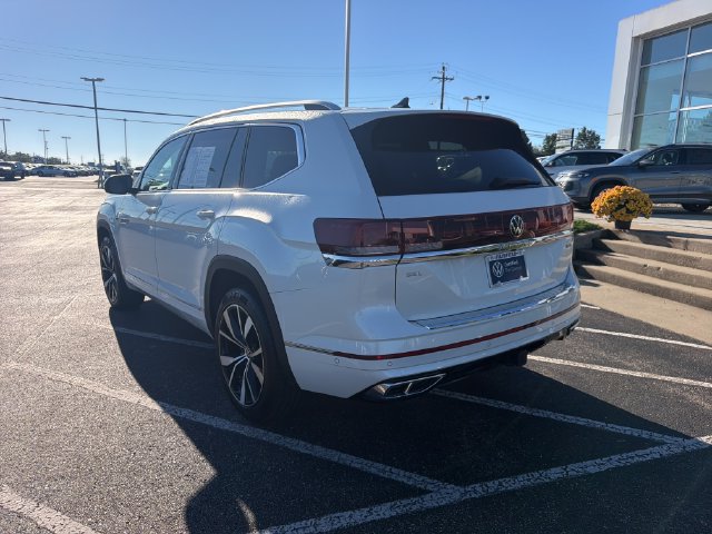 Used 2024 Volkswagen Atlas SEL Premium R-Line AWD/4WD image 6