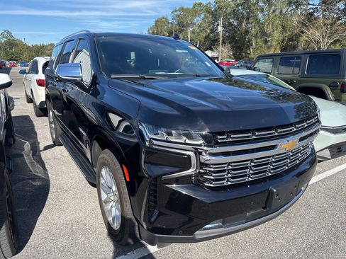 Used 2024 Chevrolet Tahoe Premier w/ Premium Package image 3