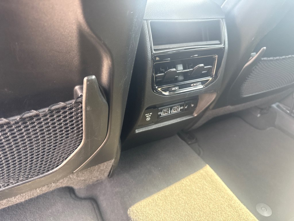 Used 2023 Jeep Grand Cherokee Limited AWD/4WD image 20