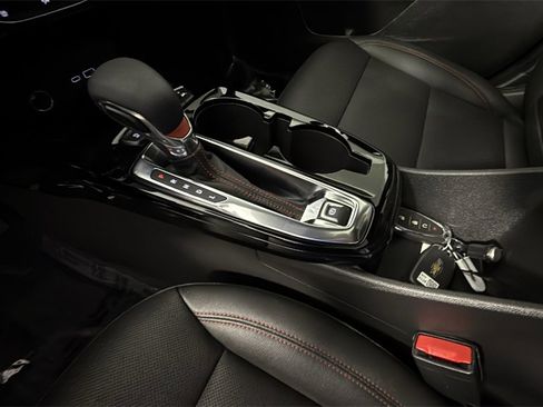 Certified 2024 Chevrolet Trax RS w/ Sunroof Package image 22