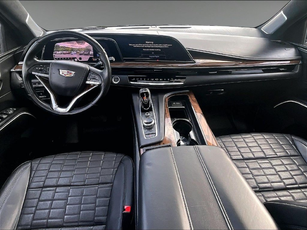 Used 2021 Cadillac Escalade Sport Platinum w/ LPO, Floor Liner Package AWD/4WD image 21