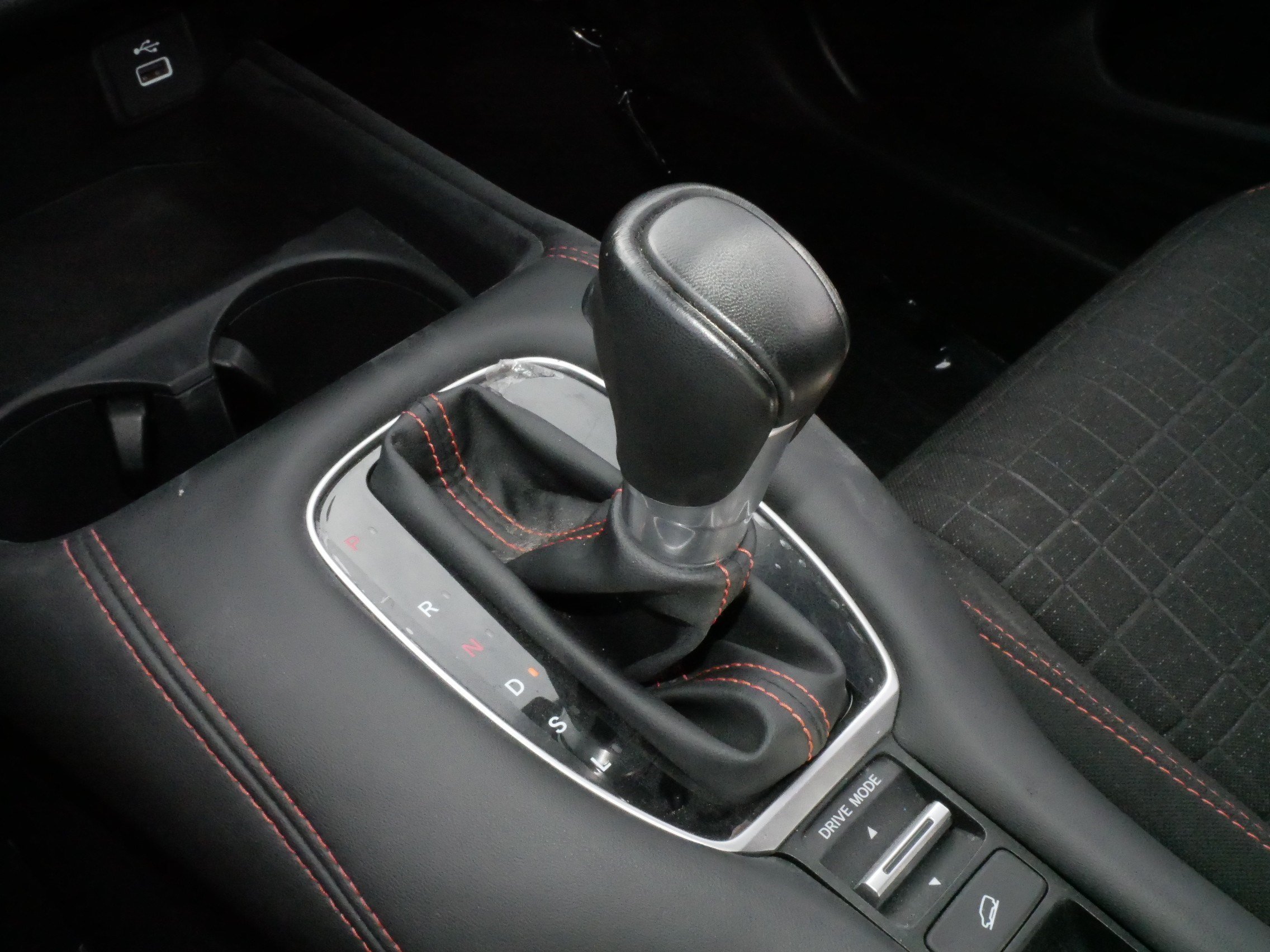 Certified 2025 Honda HR-V Sport image 24