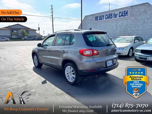 Used 2011 Volkswagen Tiguan SEL FWD image 1