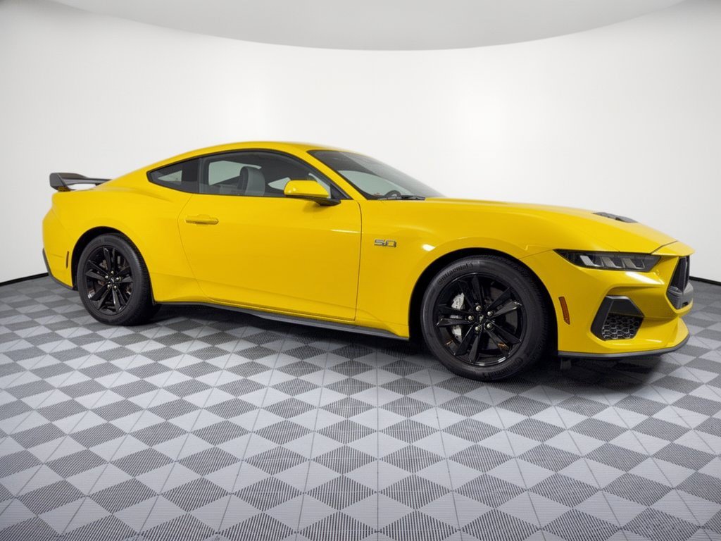Used 2024 Ford Mustang GT RWD image 8