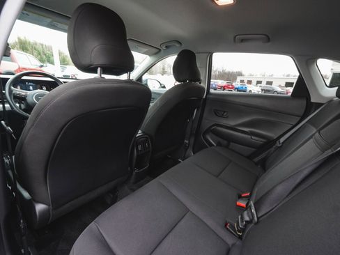 Used 2025 Hyundai Kona SEL image 32