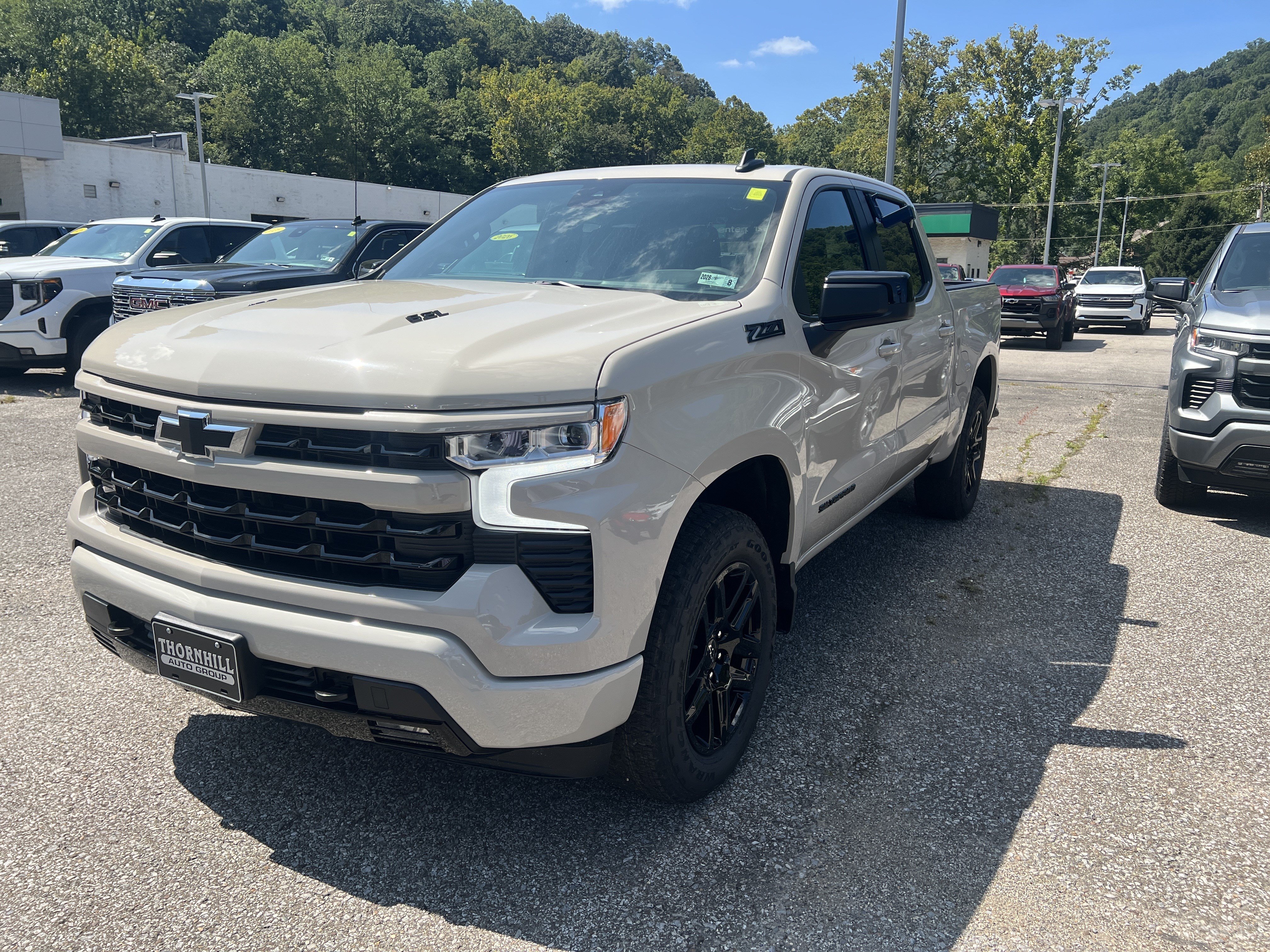 New 2026 Chevrolet Silverado 1500 RST w/ Z71 Off-Road Package AWD/4WD image 6