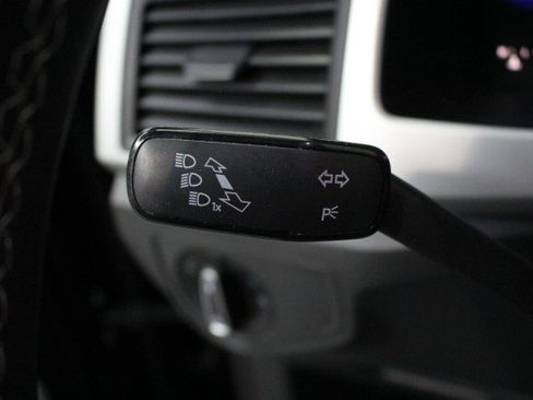 Used 2022 Volkswagen Atlas Cross Sport SE image 14