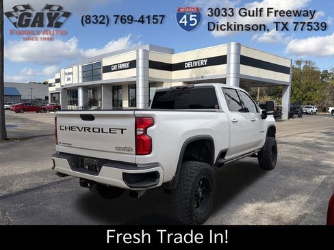 Used 2021 Chevrolet Silverado 2500 High Country w/ Technology Package image 8