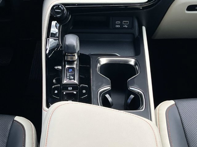 Used 2024 Lexus NX 250 FWD w/ Cold Area Package image 17