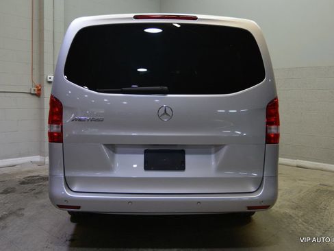 Used 2017 Mercedes-Benz Metris Passenger image 30