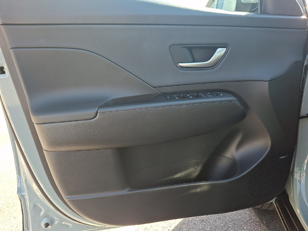 Used 2026 Hyundai Kona Limited AWD/4WD image 12