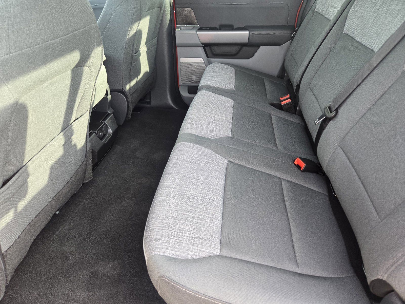 New 2026 Ford F350 XLT w/ XLT Premium Package RWD image 26