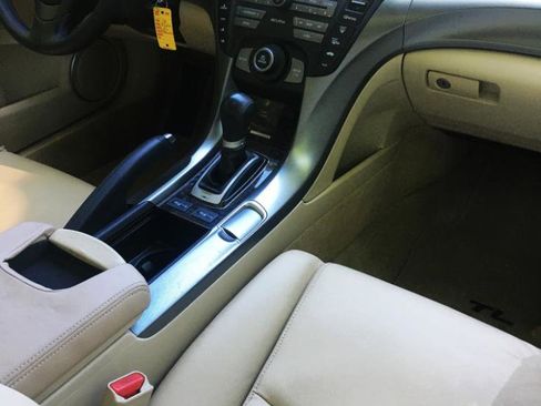 Used 2010 Acura TL FWD image 20