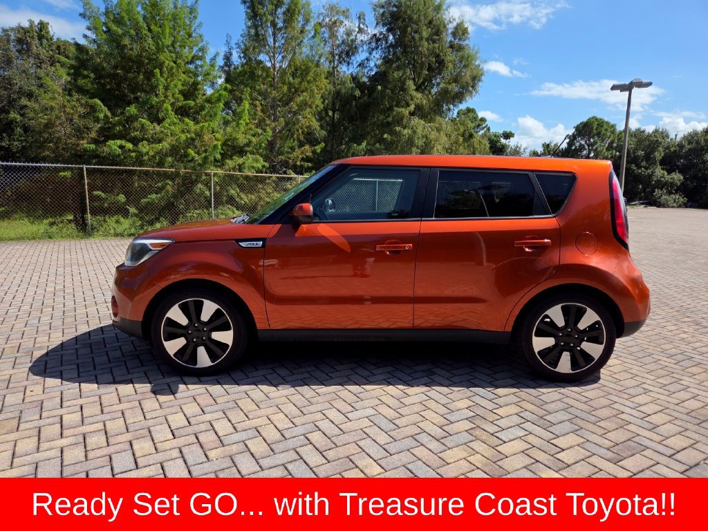 Used 2019 Kia Soul + FWD image 9