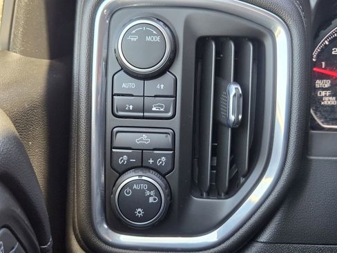 Used 2021 Chevrolet Silverado 1500 LT image 20