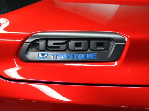 New 2026 RAM 1500 4x4 Crew Cab image 38