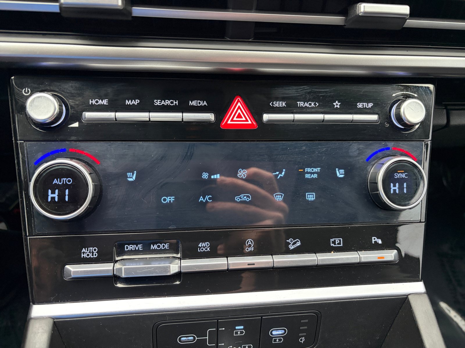 Used 2024 Hyundai Santa Fe XRT AWD/4WD image 22