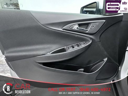 Used 2022 Chevrolet Malibu LT image 38