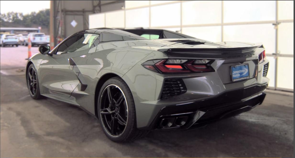 Used 2023 Chevrolet Corvette Stingray Preferred Conv RWD image 3