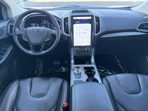 Certified 2022 Ford Edge Titanium AWD/4WD image 11