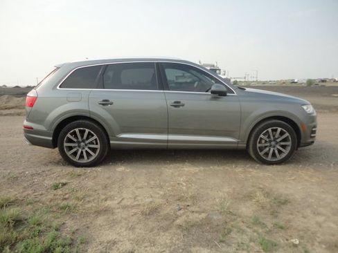 Used 2017 Audi Q7 3.0T Premium Plus w/ Premium Plus Package AWD/4WD image 6