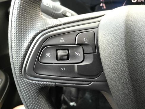 Used 2026 Buick Envista Preferred FWD image 36
