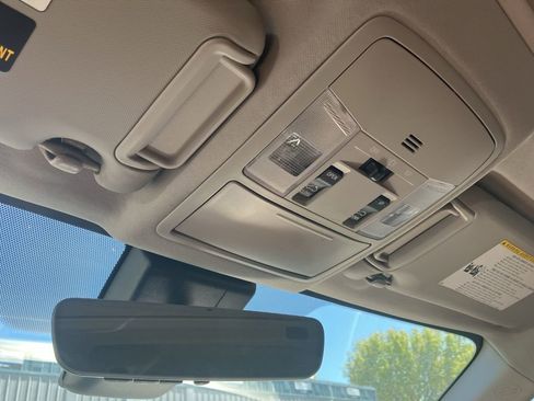 Used 2017 Toyota RAV4 Limited image 21