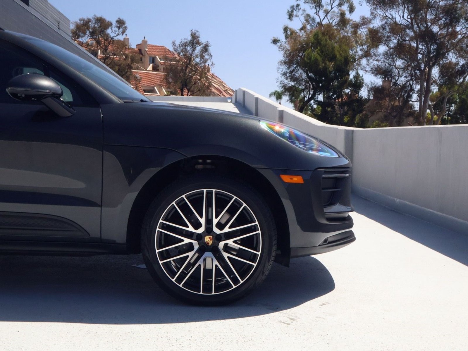 Certified 2026 Porsche Macan AWD/4WD image 11